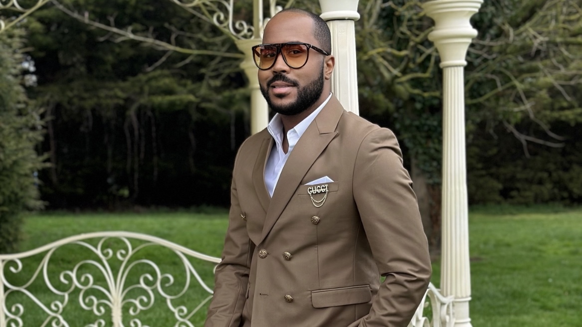 Hollywood Shyn CEO Antoine Von Boozier Shares Expertise on Achieving a Celebrity Smile